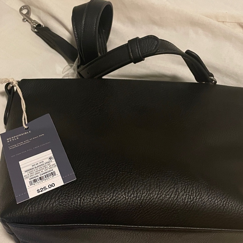 Black Bag with 3 interchangeable glitter straps!